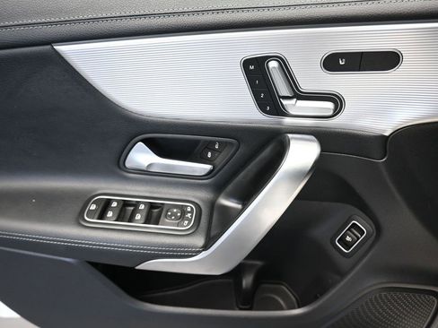 Used 2020 Mercedes-Benz CLA 250 4MATIC image 10