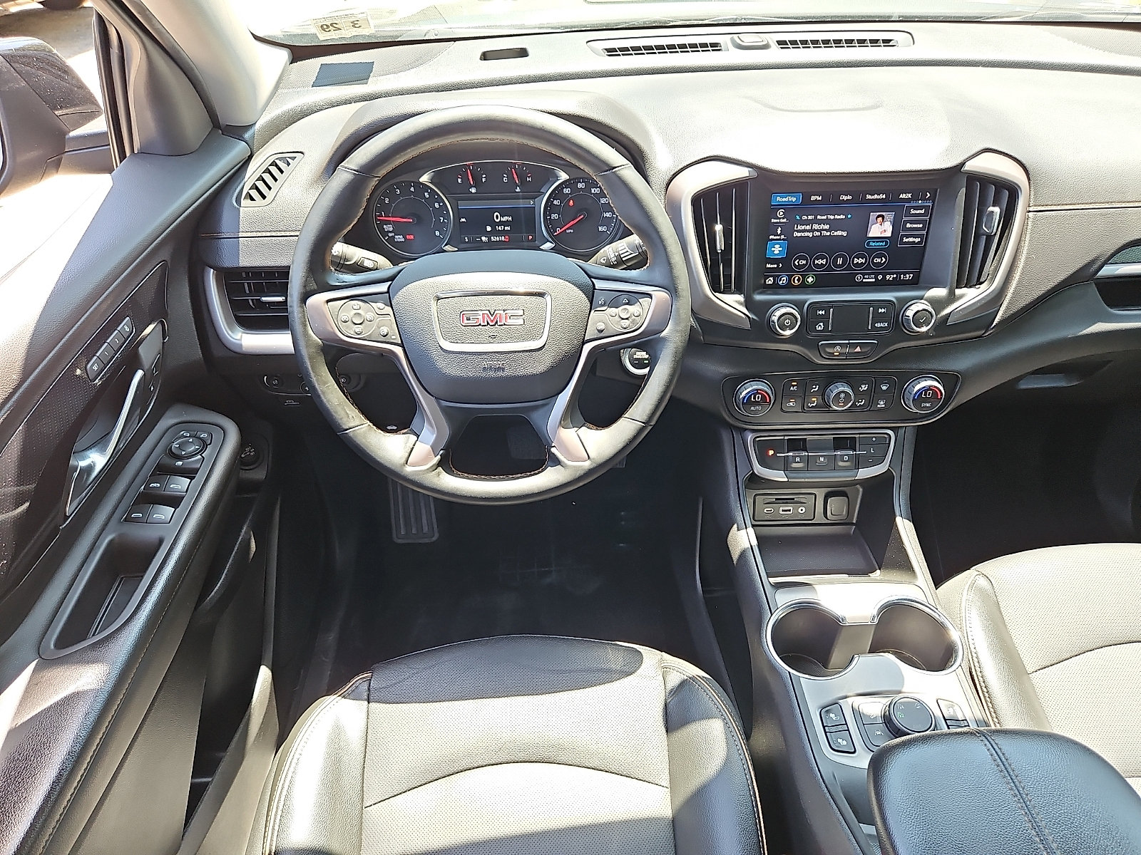 Used 2024 GMC Terrain AT4 AWD/4WD image 11