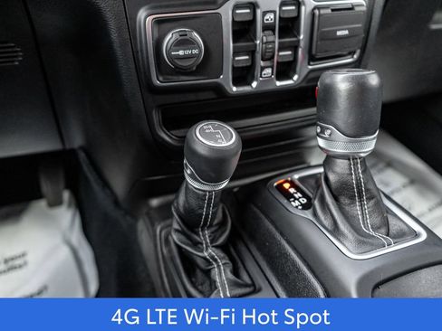 Used 2020 Jeep Wrangler Unlimited Sahara AWD/4WD image 26