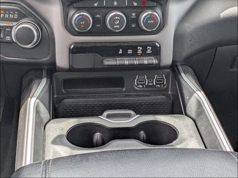 Used 2020 RAM 1500 Big Horn AWD/4WD image 21