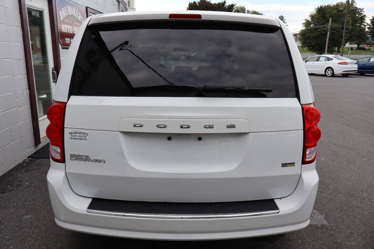 Used 2016 Dodge Grand Caravan SE w/ Quick Order Package 29E SE FWD image 3