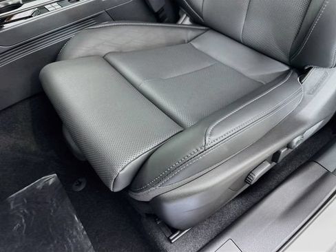 New 2026 Subaru Outback Touring XT AWD/4WD image 19