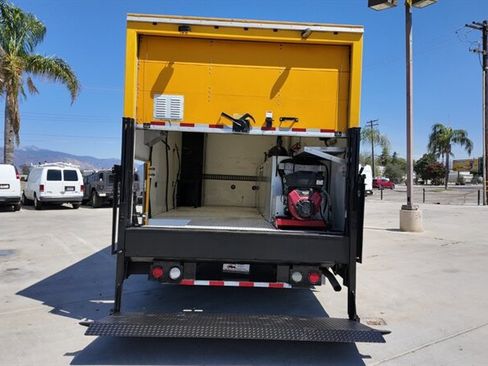 Used 2016 GMC Savana 3500 Extended image 20