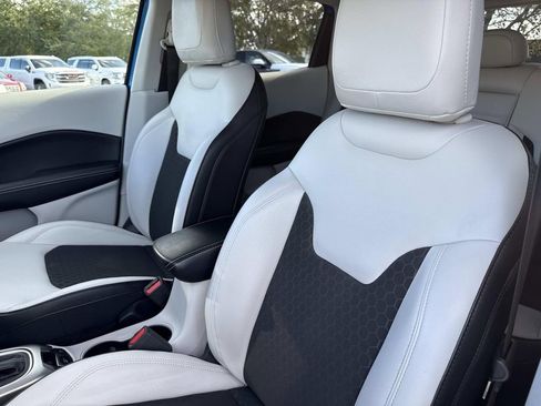 Used 2019 Jeep Compass Latitude w/ Popular Equipment Group image 21