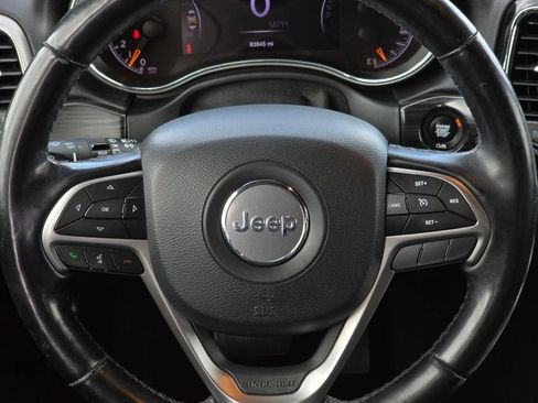 Used 2020 Jeep Grand Cherokee Altitude RWD image 14