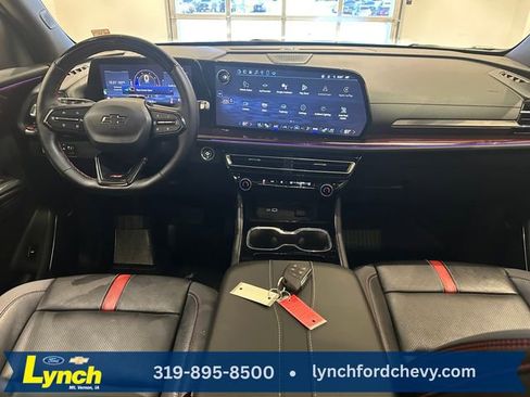 Used 2025 Chevrolet Traverse RS w/ LPO, Floor Liner Package AWD/4WD image 10