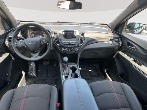 Used 2023 Chevrolet Equinox RS w/ LPO, Floor Liner Package FWD image 7