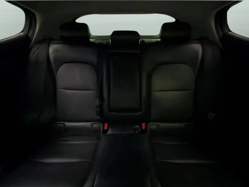 Used 2018 Kia Stinger RWD image 18