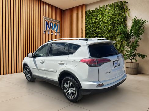 Used 2017 Toyota RAV4 LE w/ All Weather Liner Package AWD/4WD image 21
