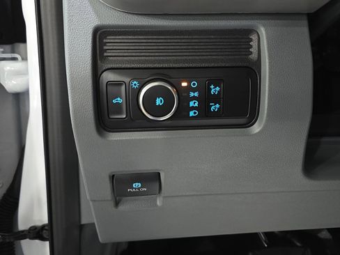 Used 2024 Ford F250 XL w/ 360-Degree Camera Package image 17