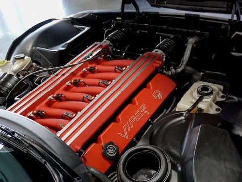 Used 2000 Dodge Viper GTS image 13