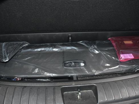 Used 2023 Hyundai Santa Fe Calligraphy image 33