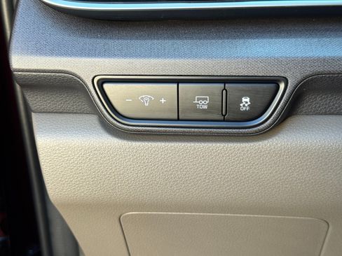 Used 2025 Kia Carnival EX FWD image 18