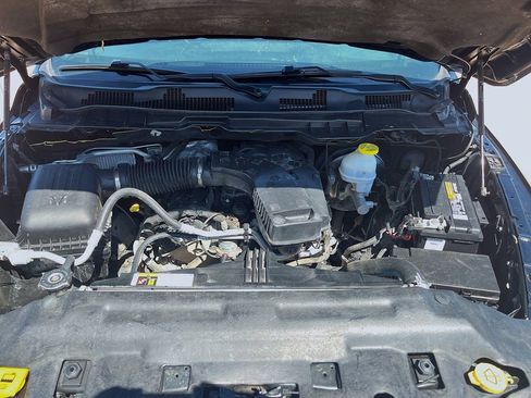 Used 2024 RAM 1500 Classic SLT AWD/4WD image 28
