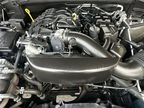 Used 2024 Dodge Durango GT image 12