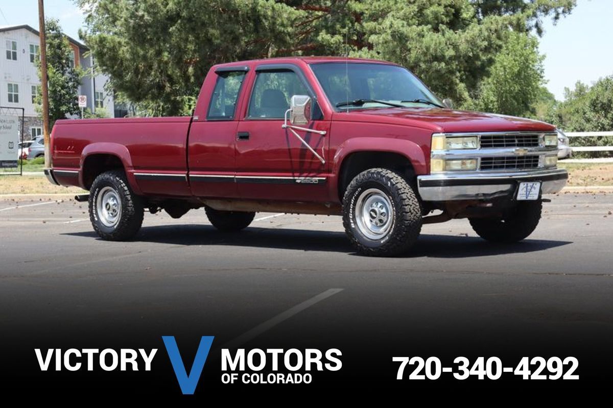Used 1995 Chevrolet Silverado 2500 4x4 Extended Cab image 1