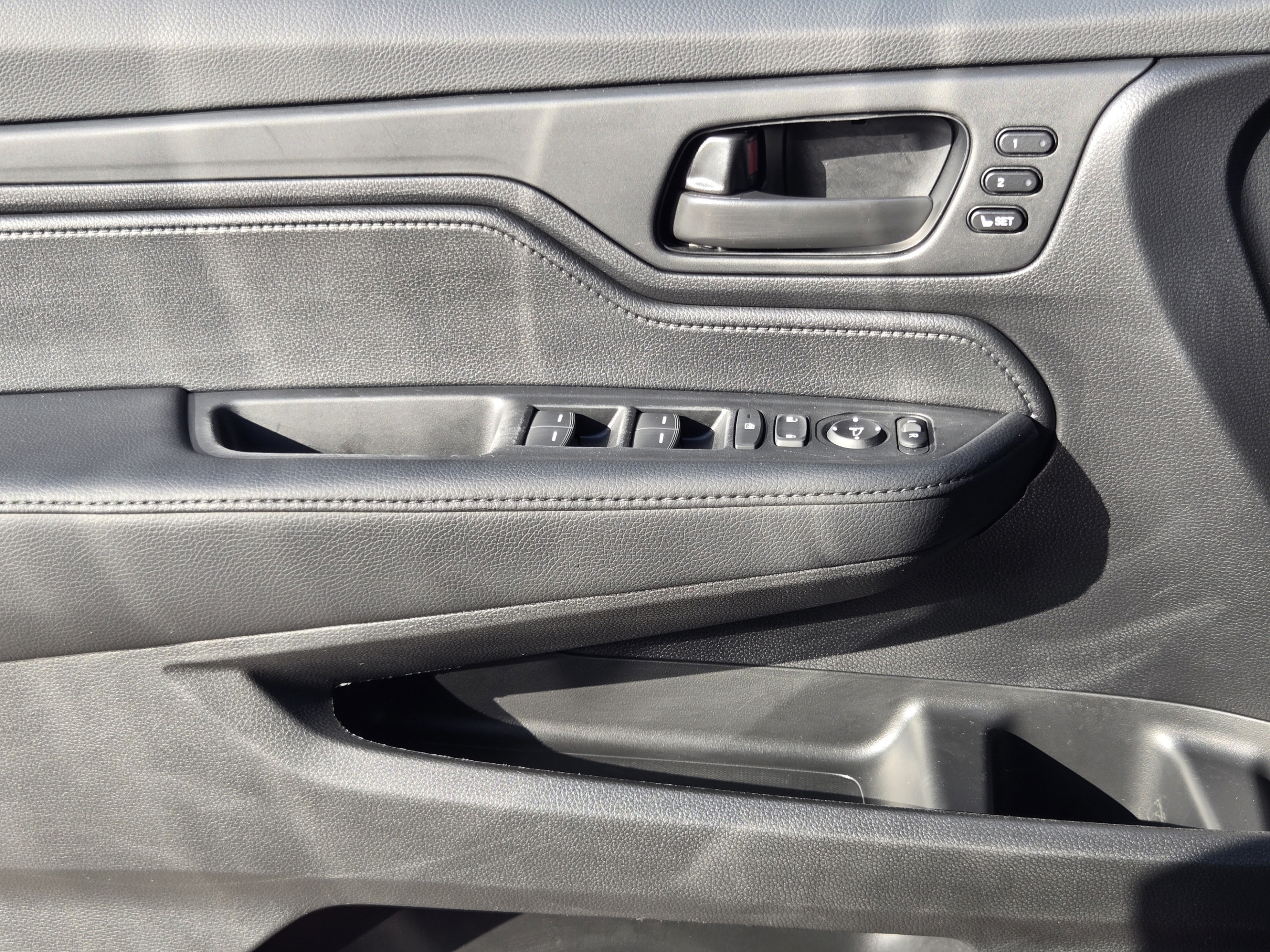 Used 2025 Honda Odyssey Sport-L image 19