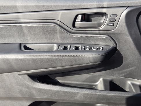 Used 2025 Honda Odyssey Sport-L image 19