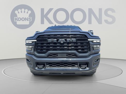 Used 2026 RAM 3500 Limited AWD/4WD image 11