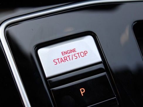 New 2025 Volkswagen GTI SE image 22