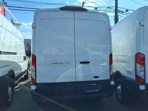 Used 2019 Ford Transit 250 130 Medium Roof image 4
