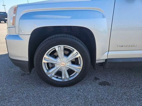 Used 2017 GMC Terrain SLE image 27