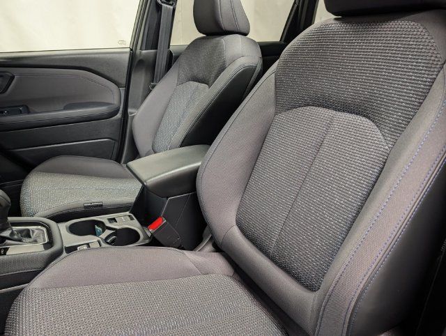 Used 2025 Subaru Forester Premium w/ Protection Package (1PH) AWD/4WD image 10