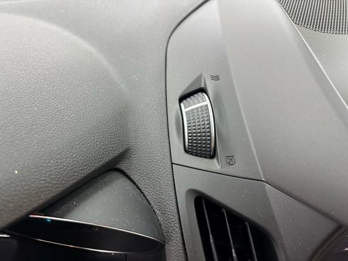 Used 2017 Ford Escape Titanium w/ Equipment Group 301A FWD image 37