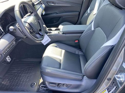 New 2026 Toyota Camry SE w/ Convenience Package image 16