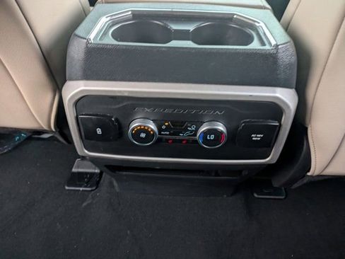 Used 2024 Ford Expedition Max Limited image 22