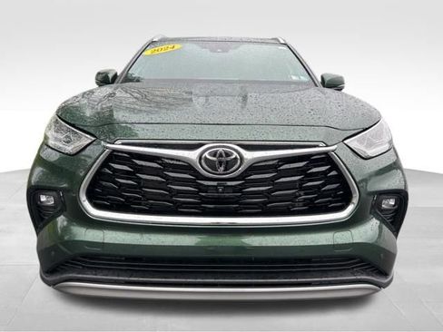 Used 2024 Toyota Highlander Platinum AWD/4WD image 10