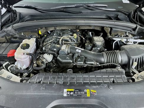 Certified 2023 Jeep Grand Cherokee Altitude AWD/4WD image 40