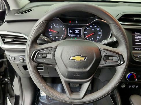 Used 2021 Chevrolet TrailBlazer LT w/ Driver Confidence Package image 13