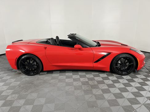 Used 2017 Chevrolet Corvette Stingray Convertible w/ 3LT Preferred Equipment Group RWD image 22