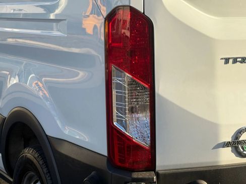 Used 2015 Ford Transit 150 148 Medium Roof image 12