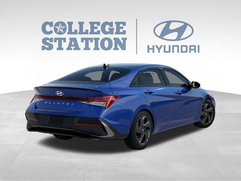 Used 2026 Hyundai Elantra Sport w/ Cargo Package FWD image 4