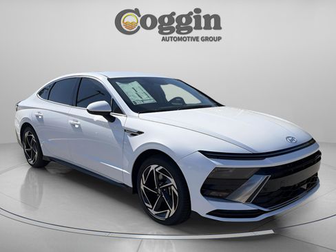 New 2026 Hyundai Sonata SEL FWD image 8
