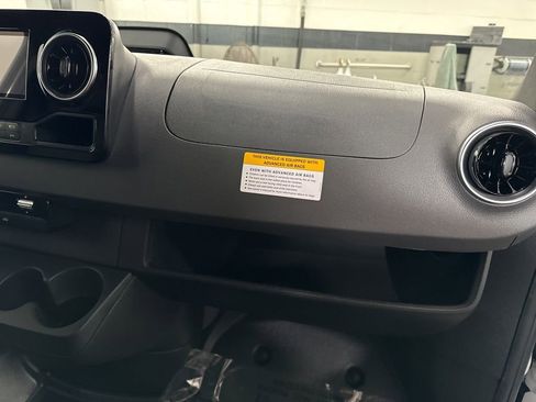 New 2025 Mercedes-Benz Sprinter 3500 image 10