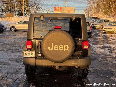 Used 2016 Jeep Wrangler Unlimited Sport w/ Quick Order Package 23S image 35