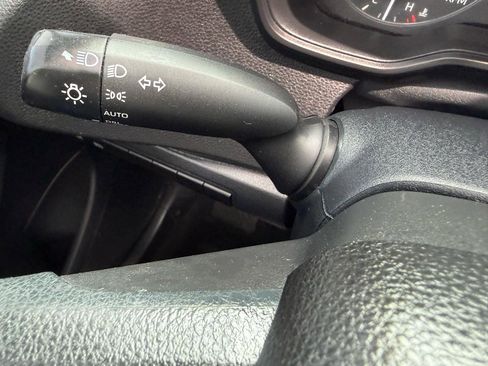 Used 2023 Toyota Corolla LE w/ LE Convenience Package FWD image 23