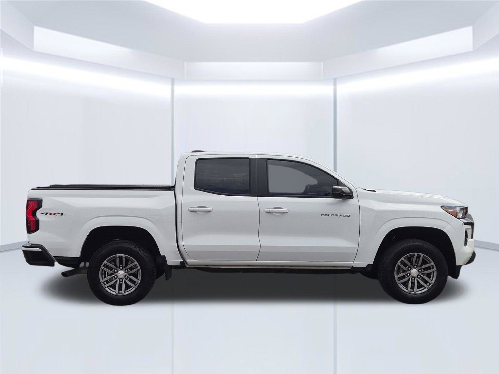 Used 2023 Chevrolet Colorado LT w/ LT Convenience Package II AWD/4WD image 7