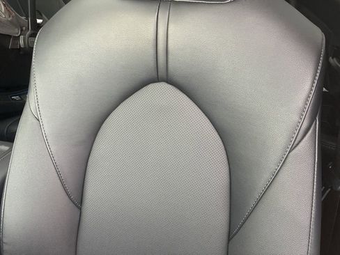 Used 2024 Toyota Grand Highlander XLE image 7