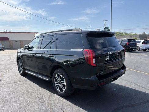 Used 2025 Ford Expedition Active AWD/4WD image 23
