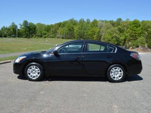 Used 2010 Nissan Altima 2.5 S FWD image 50