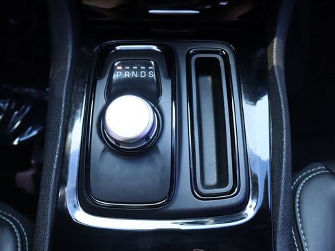 Used 2018 Chrysler 300 S w/ S Model Appearance Package AWD/4WD image 36