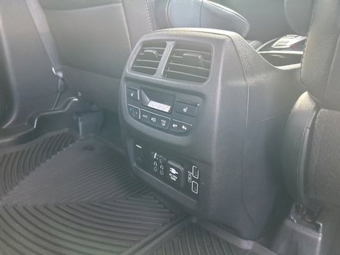 Used 2020 Honda Pilot Elite image 19