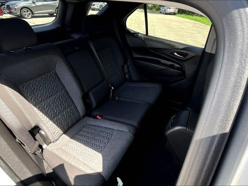 Used 2023 Chevrolet Equinox LT w/ Driver Convenience Package AWD/4WD image 38