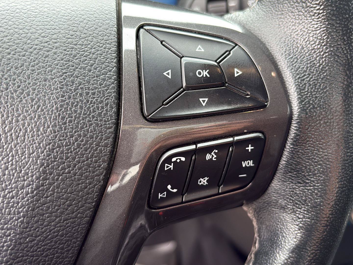 Used 2021 Ford Ranger Lariat w/ FX4 Off-Road Package AWD/4WD image 13