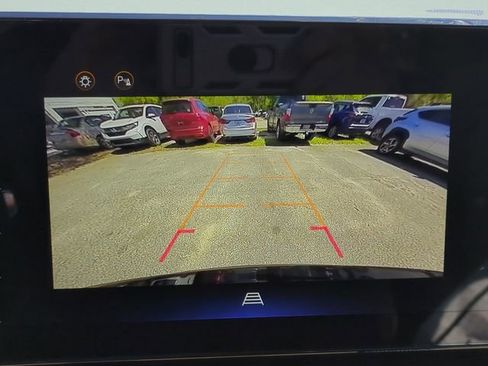 Used 2025 Chevrolet Equinox ACTIV image 19