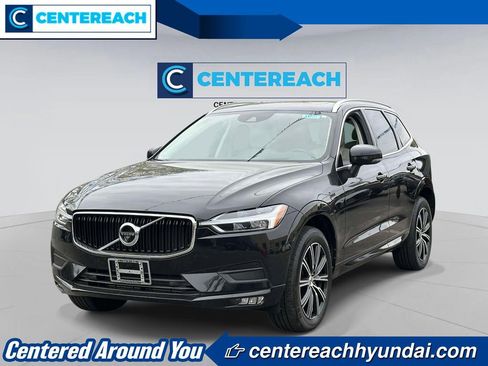 Used 2021 Volvo XC60 T5 Momentum AWD/4WD image 1